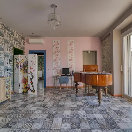 Сasa de vacaciones La Lincolnia - With Garden And Seaview - Happy *
