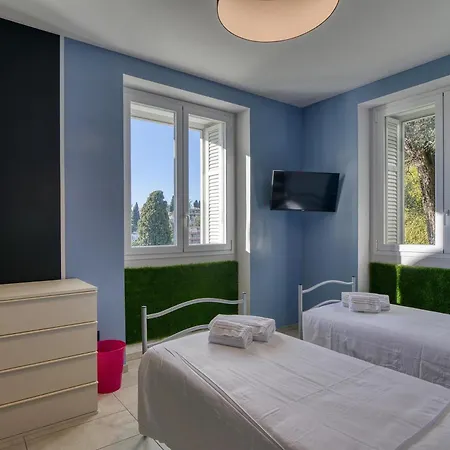 La Lincolnia - With Garden And Seaview - Happy Сasa de vacaciones *
